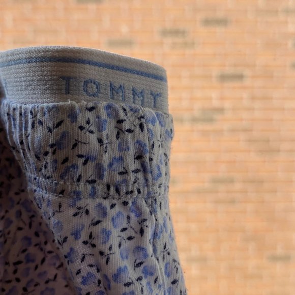 tommy hilfiger medium womens PJ pants - Picture 2 of 3